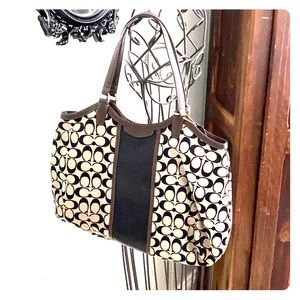 Authentic Coach purse 👜